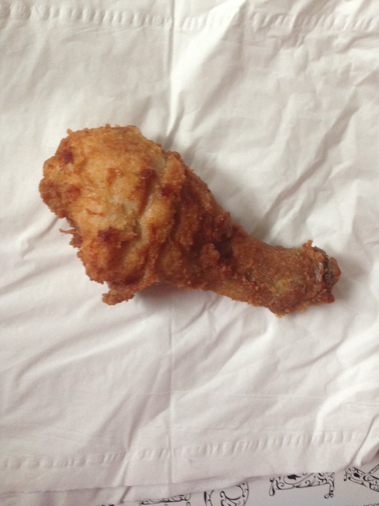 Texzl's tweet image. RT for this piece of chicken.         LIKE for keemstar.