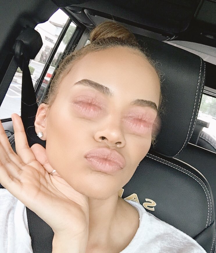 lesliegrace's tweet photo. As long as my brows and lips are snatched I'm good. #literallyalways https://t.co/QDGykUpFuJ