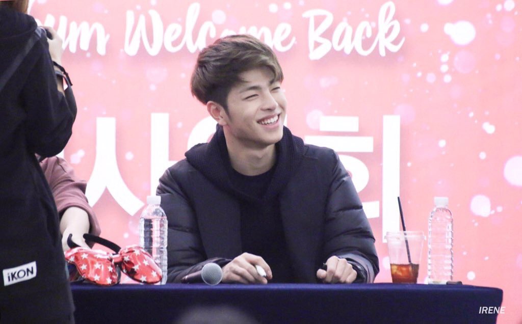 heynhodey's tweet photo. ilysm but the damn report cant finish it itself
And ur cute smile isn't helping at allππ #MyBeautifulDistraction https://t.co/zsWPg2ah9W
