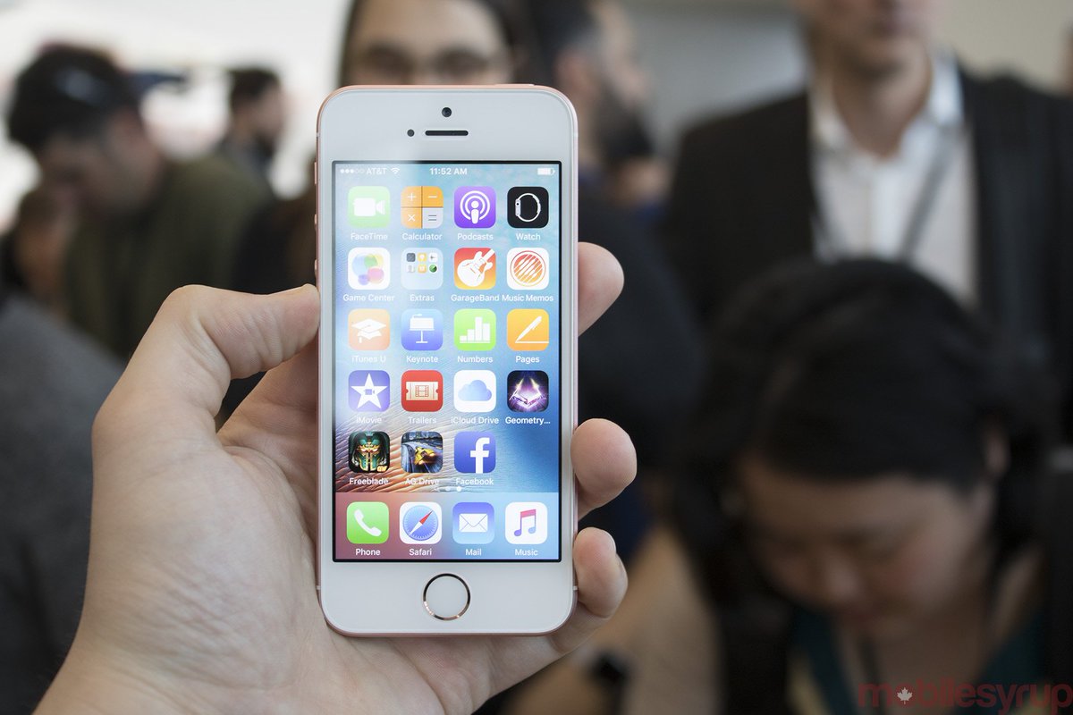 Cellularpoint_'s tweet image. iPhone SE hands-on: Power in a 4-inch package
Read more here: goo.gl/ZH757T
#Apple #iPhoneSE