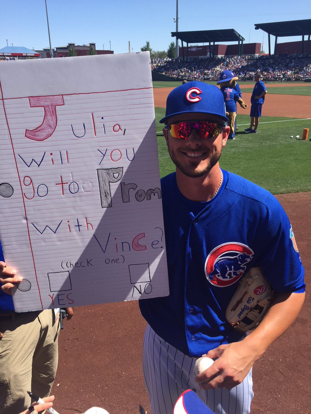 For The Win on Twitter: "Kris Bryant helped a Cubs fan with an amazing prom  proposal. (pic via @Vince_Santoria) https://t.co/4ce0THgJss  https://t.co/YgzbIEXeTv" / Twitter