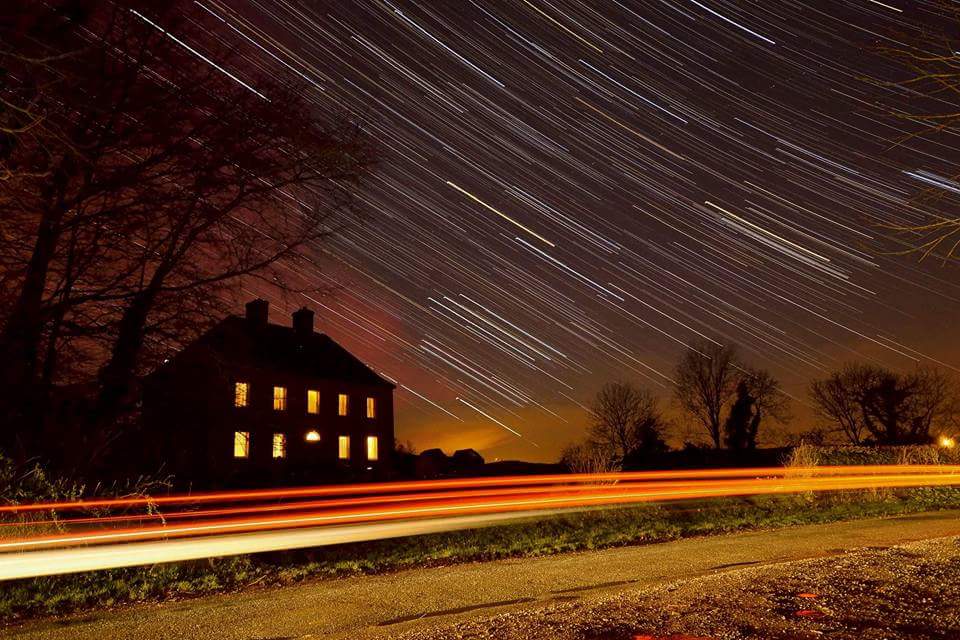 Noelle_KK's tweet image. Easter Saturday night..... #startrails #cartrails