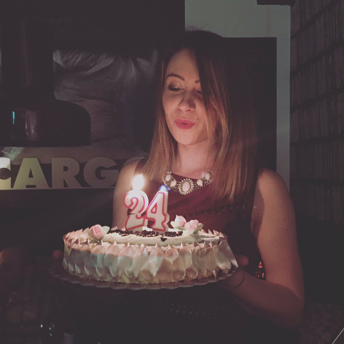 andra__da tweet picture