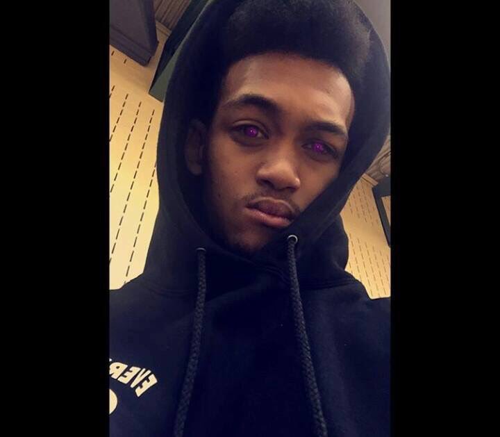 Next up in the #FVCKTHERSCORE2016 Lineup...We have Gregory Louis performing! This is his first of many club gigs!