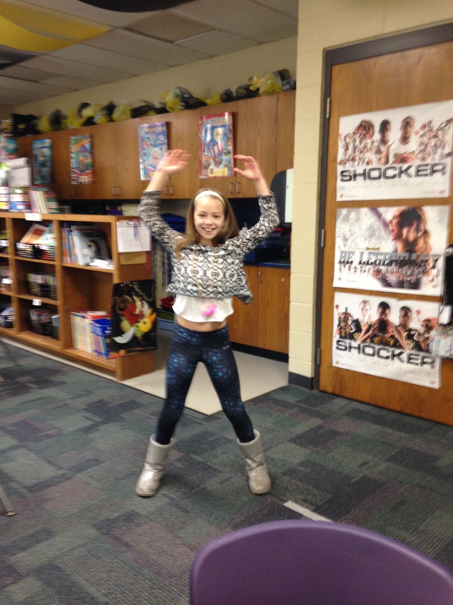 michjohnson24's tweet photo. Peeps love doing jumping jacks while practicing multiplication facts on the move! #peepsinlearning #smokesnerds https://t.co/xgf9anVh32