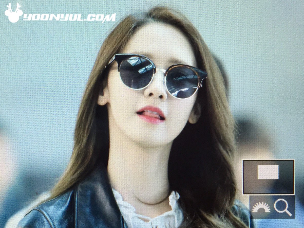 [PIC][29-03-2016]YoonA khởi hành đi Bắc Kinh - Trung Quốc để tham gia buổi họp báo cho bộ phim "God of War Zhao Yun" vào sáng nay Cer51cnW4AEfbdu