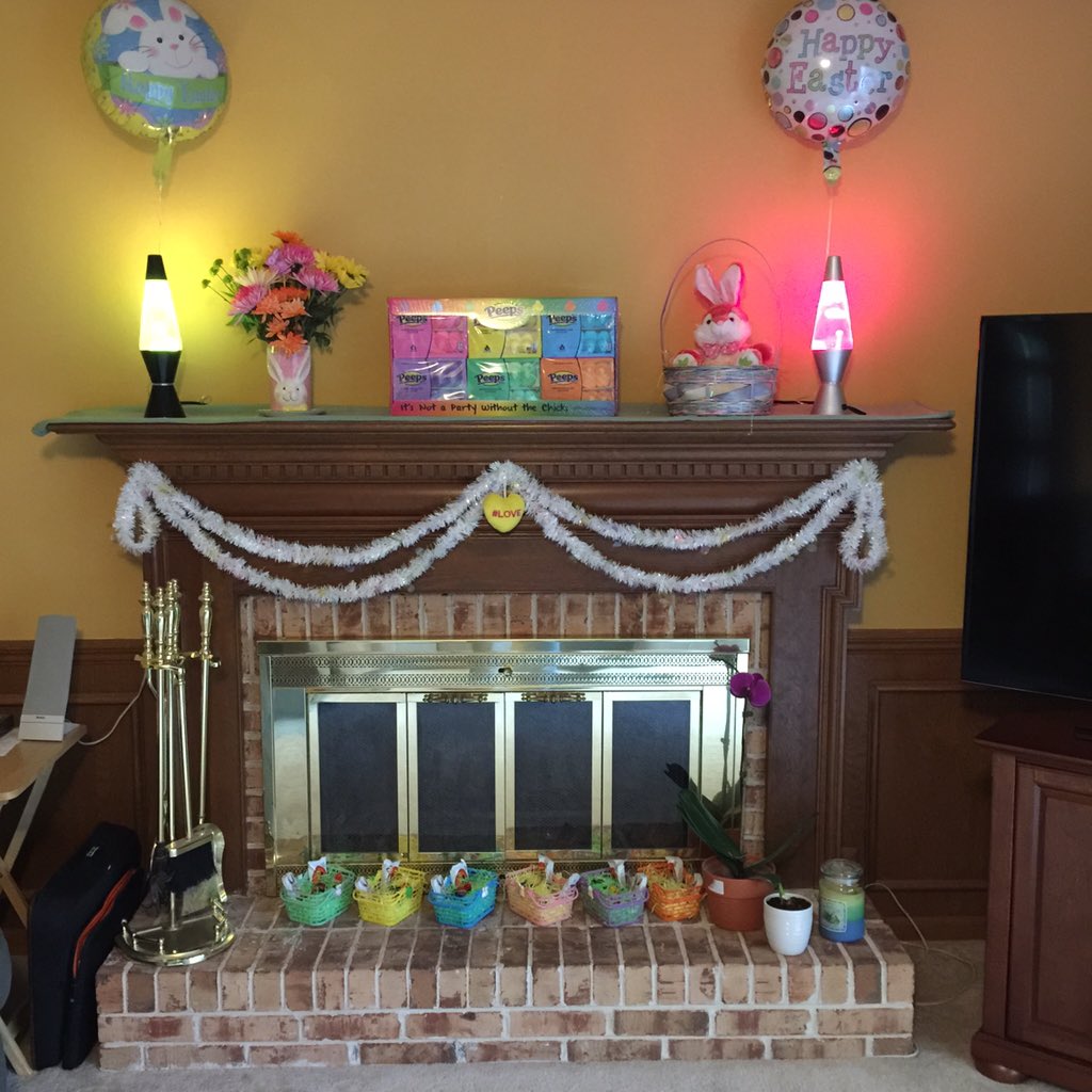 adwbeloved's tweet photo. Decorated for Easter today. I know ~ it was yesterday. https://t.co/Jb3bNtTTlc