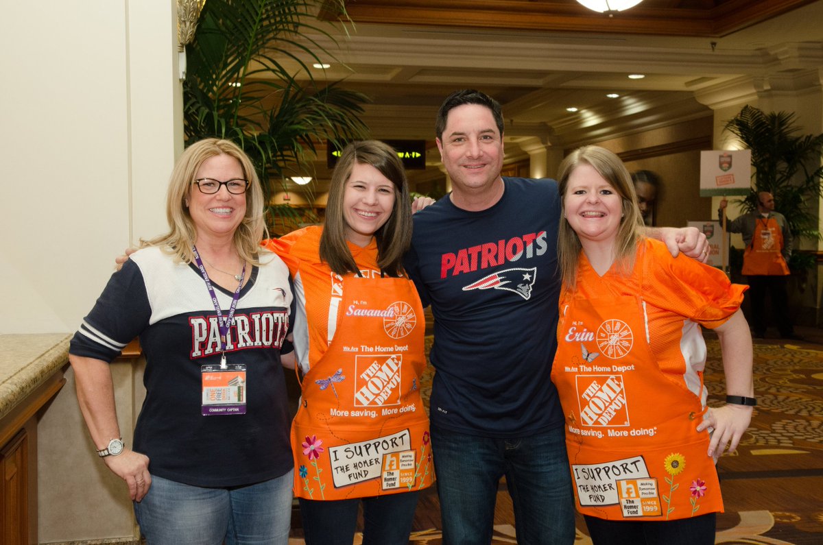 savhuddles's tweet photo. LOVED seeing all our Captains at the #TeamDepot Summit, like @SSelmecki &amp; @micheleminniear! Thanks for all you do! https://t.co/Q8SHJk3cJR