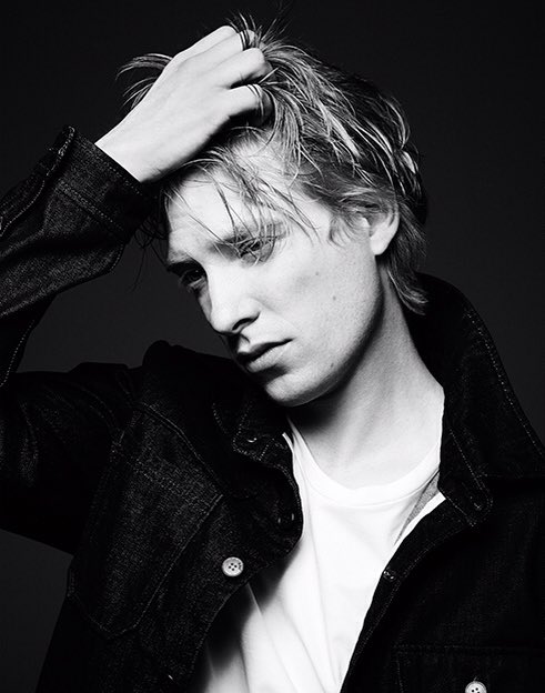 ConflictedB3n's tweet photo. Who's hotter?
RT if you think Hux is,
Like if you think I am. https://t.co/ZqQN68yPVy