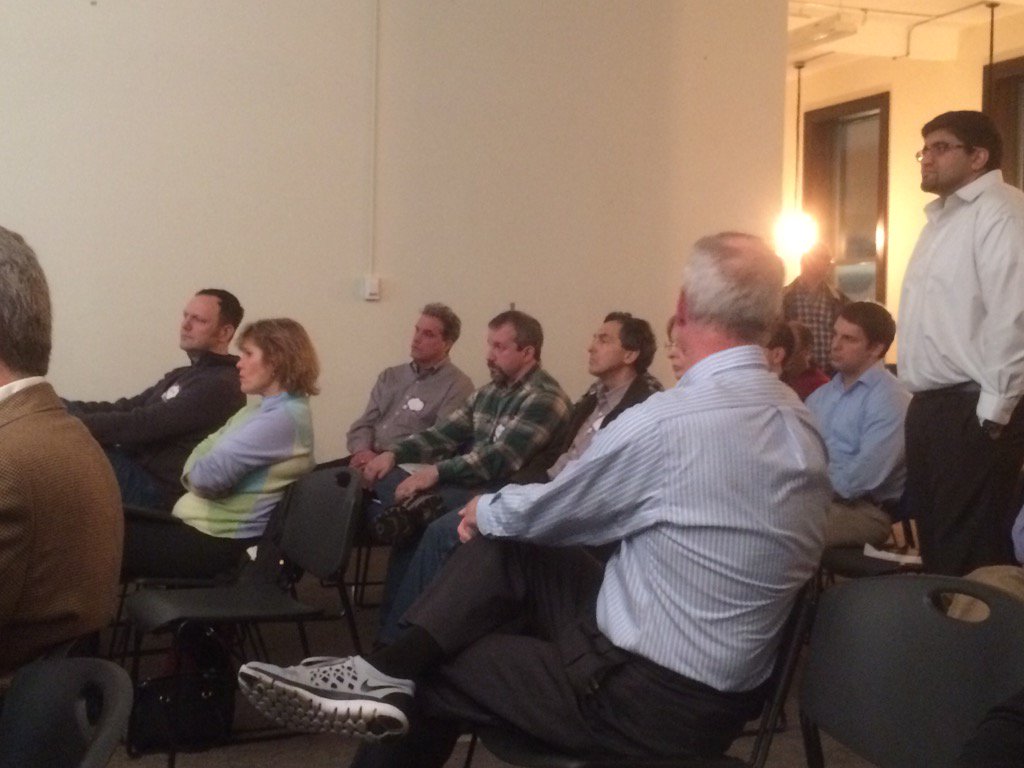 robtrinka's tweet photo. #Stamtech Kool demos, kool crowd @Stamtech @StamfordiCenter @KateBerg https://t.co/MuXoIDNbRV