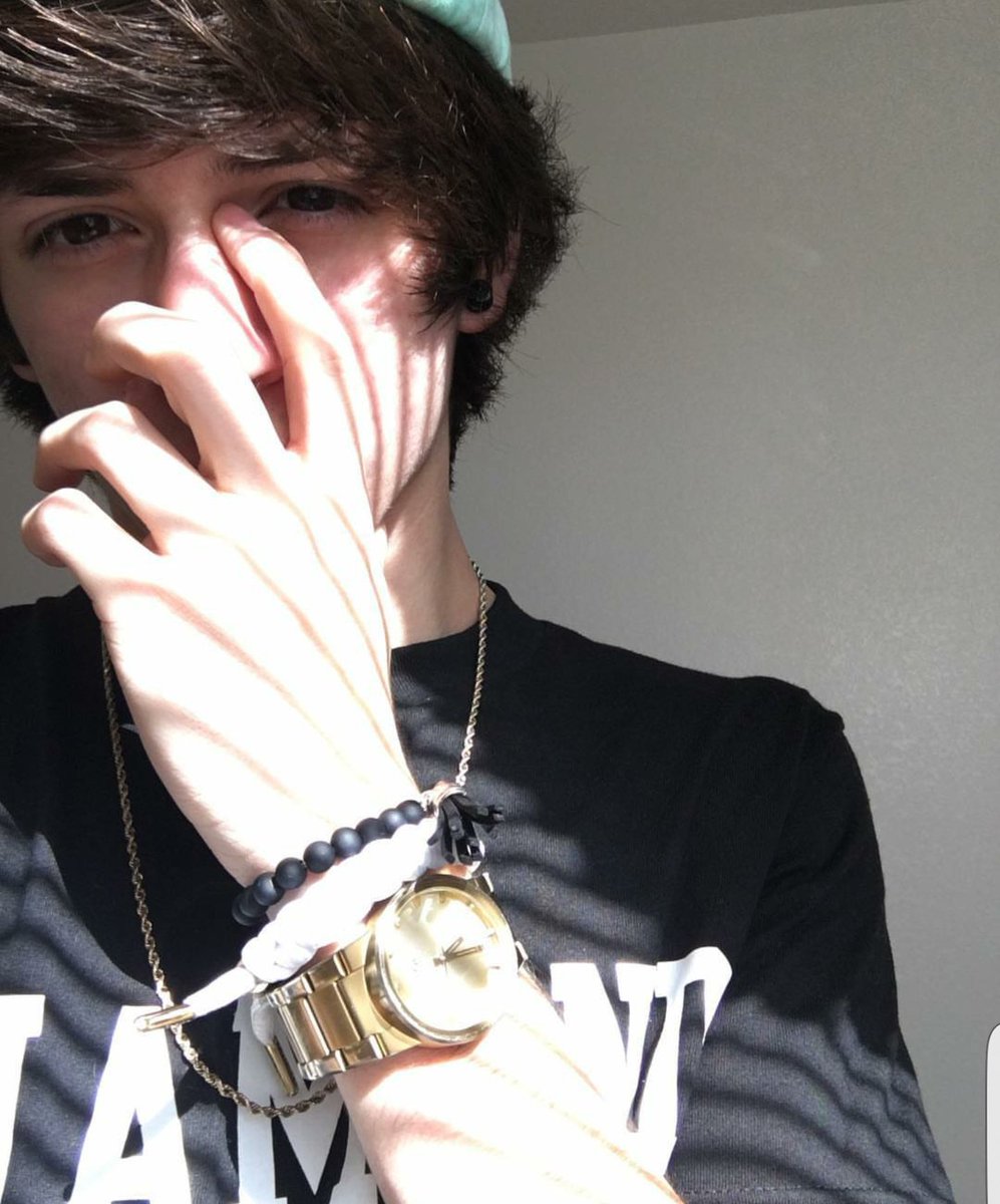 rawrlouden's tweet photo. || Louden ||
  Aye it's ya boy Louden looking for some friends 
    Rt or fav for me babes?♡
-single 17 Bi https://t.co/VwYbruTasQ