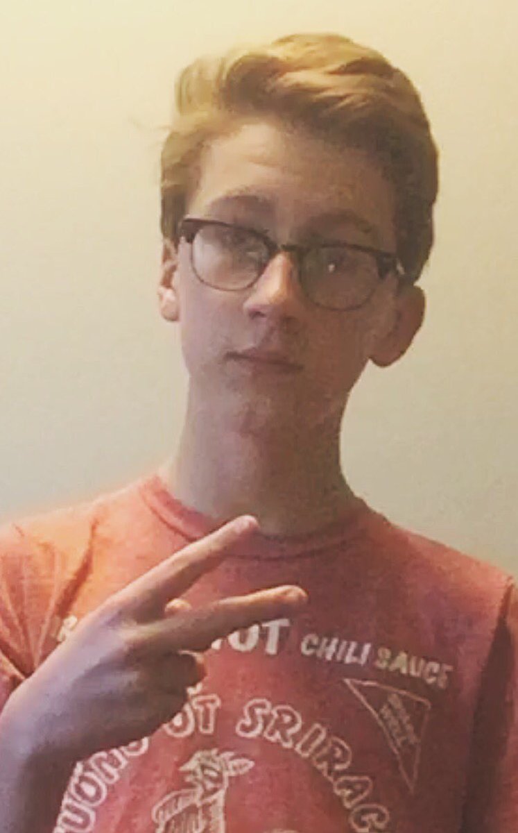 TheRealAndersA's tweet photo. When the teacher asks to turn in homework #school #yeet https://t.co/9xI58Wbur3