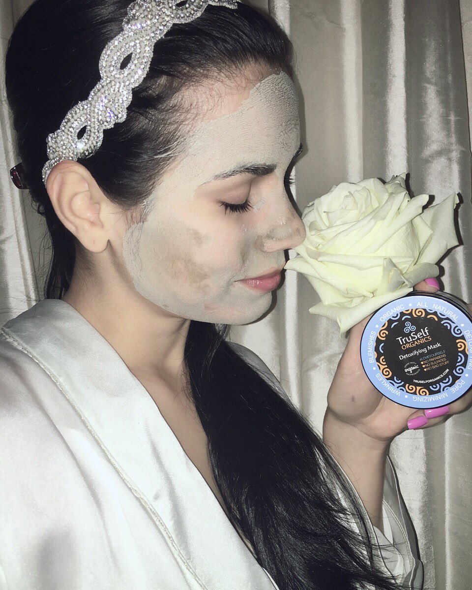 winialvarez's tweet photo. SPRING promo ✨ Save 20% promo code "Spring20" TOO GOOD TO BE TRUE! #LoveYourself @truselforganics #WiniTips https://t.co/WDAfOANysE
