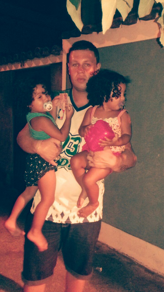 DieGo22007's tweet photo. Laura Lara ❤😍 https://t.co/FqXhGQgOQc