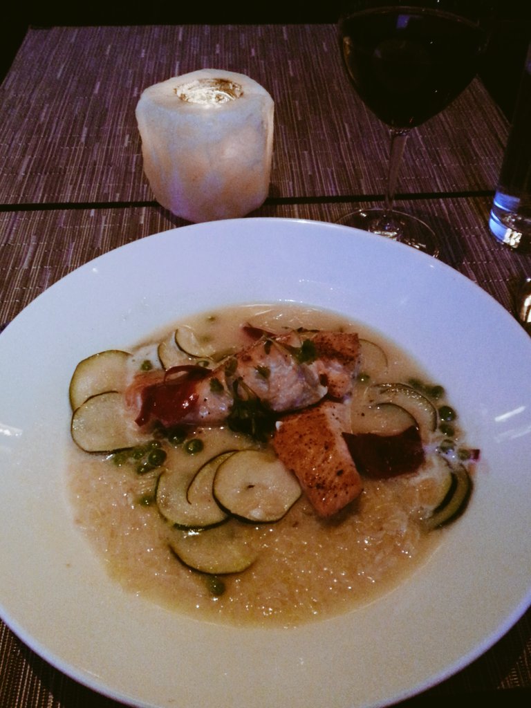 AKCuisine's tweet photo. A lovely dish of #Alaska #salmon &amp; fresh spring vegetables that was my dinner at @SALTalaska earlier this month https://t.co/bv2dfnwlDv