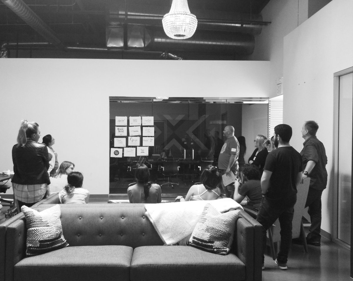 AIGAOC's tweet image. Thanks to everyone who came to @typeedla’s #Scriptology class on Saturday! Everyone pumped out rad #script. 😎 ✒ #oc