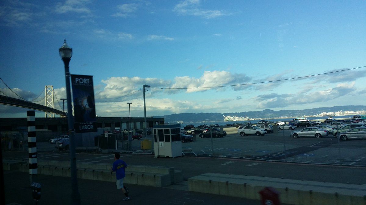 drhee's tweet image. What happened today?  1 hr commute each way. Is it #spingbreak ?