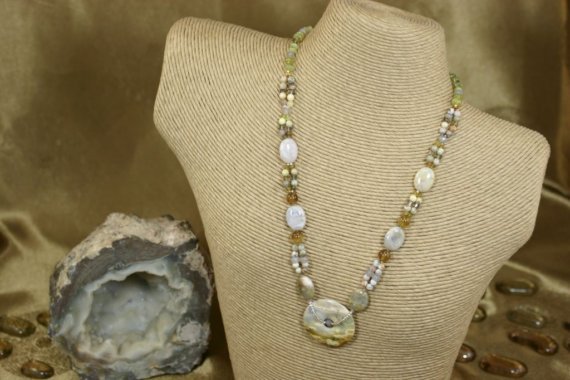 synergemz's tweet photo. Jasper Helix @synergemz #SilverLeafJasper #LimeQuartz #OceanJasper #SwarovskiCrystals https://t.co/QFxUzLkrDn @Etsy https://t.co/0YbcQWD5HX
