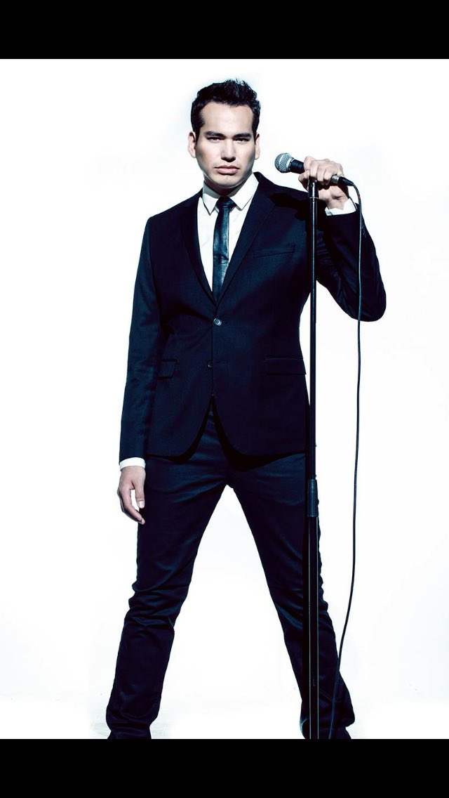 thisskyisblue's tweet image. Recorded with @WTLOBrandon WTLOBrandon 🎙
Now time to eat a cupcake @bladenjoy 🍰 &amp;amp; catch some 💤 #recording #thesix