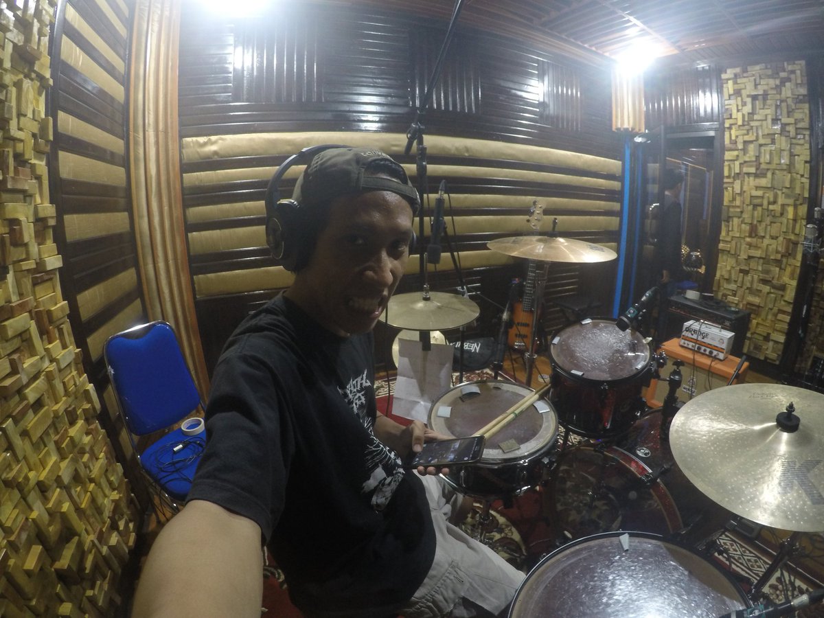 BADASSMONKEY tweet media