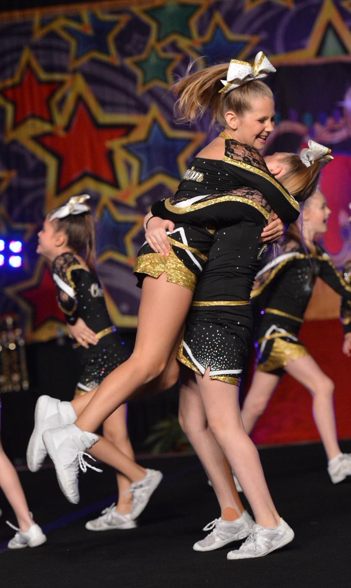 MelanieHousel's tweet photo. #matsisters #lightemuptorch #alwayslifting #werunlvl1 @ChampionCheerAS @jakechamp #teamates #lastcomp https://t.co/zRMRXxVVE1