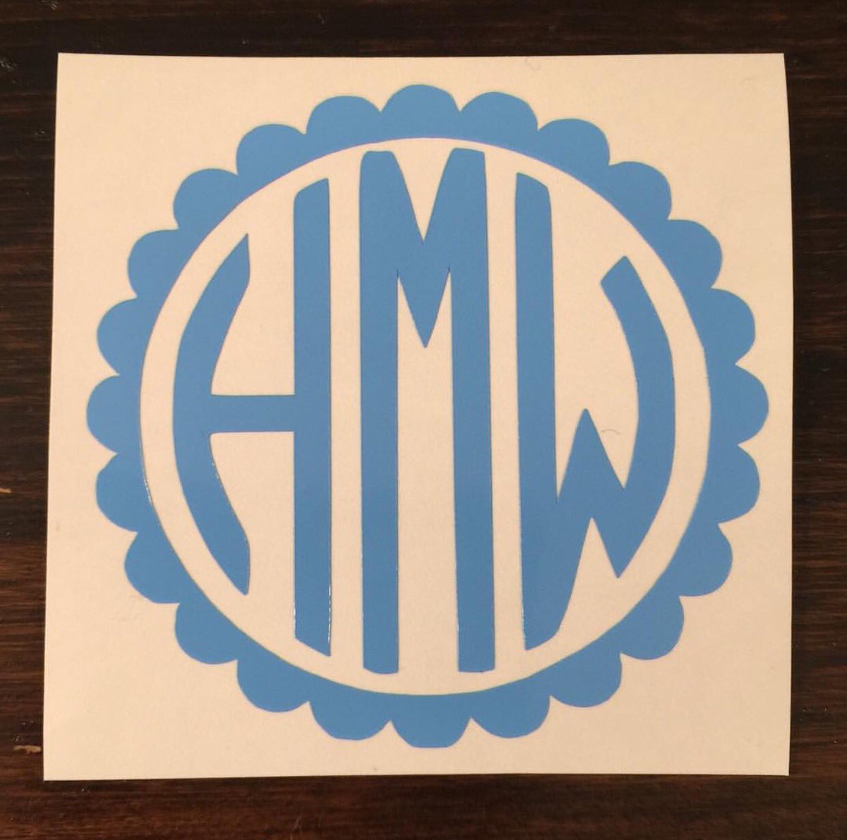 Love this one! Check it out in the link and check out our Instagram:lerissas 🔹🔷