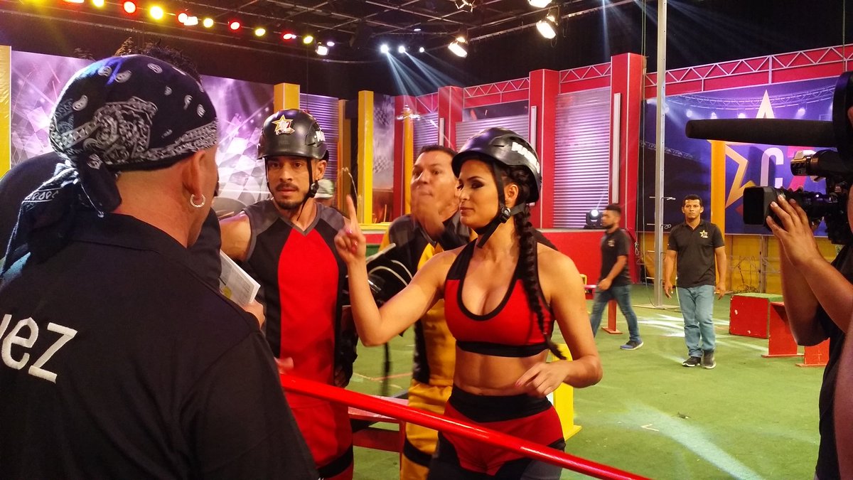 Telemetro's tweet photo. ¡El suspenso se apodera de las gradas! En @VIPC7PA #BackstageC7VIP https://t.co/uMfXNKed2X