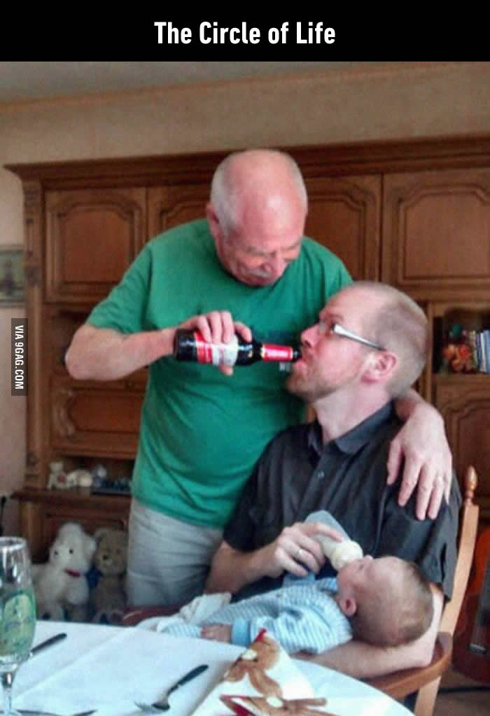 That's Papaw feeding his future Papaw who is feeding his future Papaw.
9gag.com/gag/adj2VpN?re…