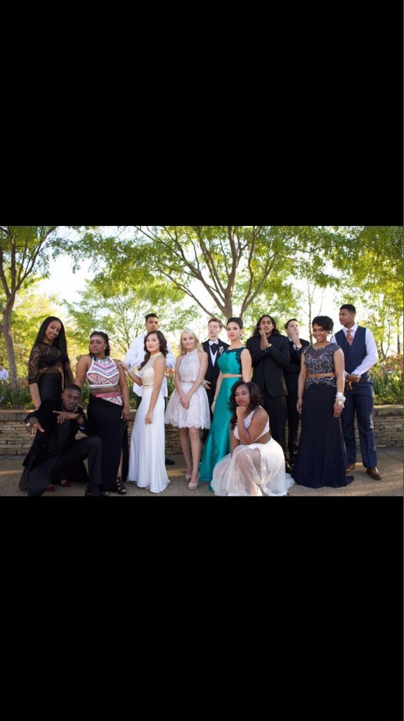 2016PerfectProm tweet picture