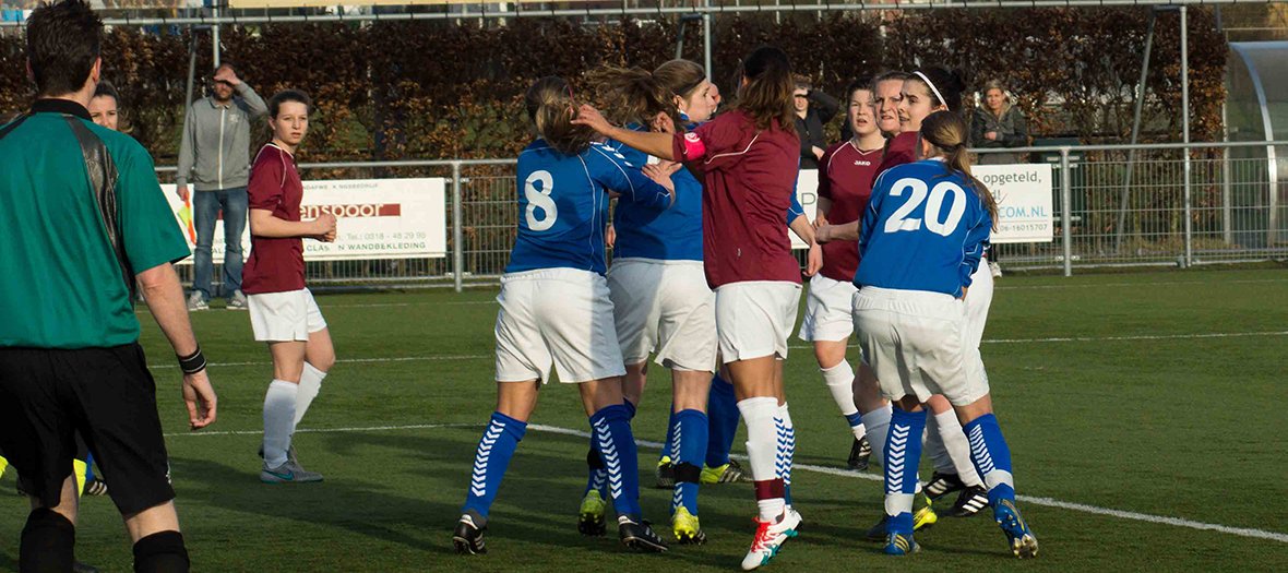 'Finaleplek voor DTS Ede' Lees meer op: bit.ly/1RH8N15 #DTSEde #vrouwenvoetbal #bekerfinale