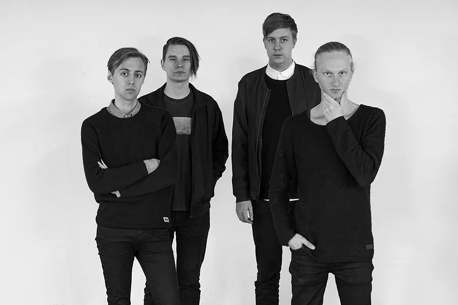 Het Zweedse Chirping heeft goed geluisterd naar The Strokes en dat is dikke prima: gobsmag.nl/chirping-zingt…