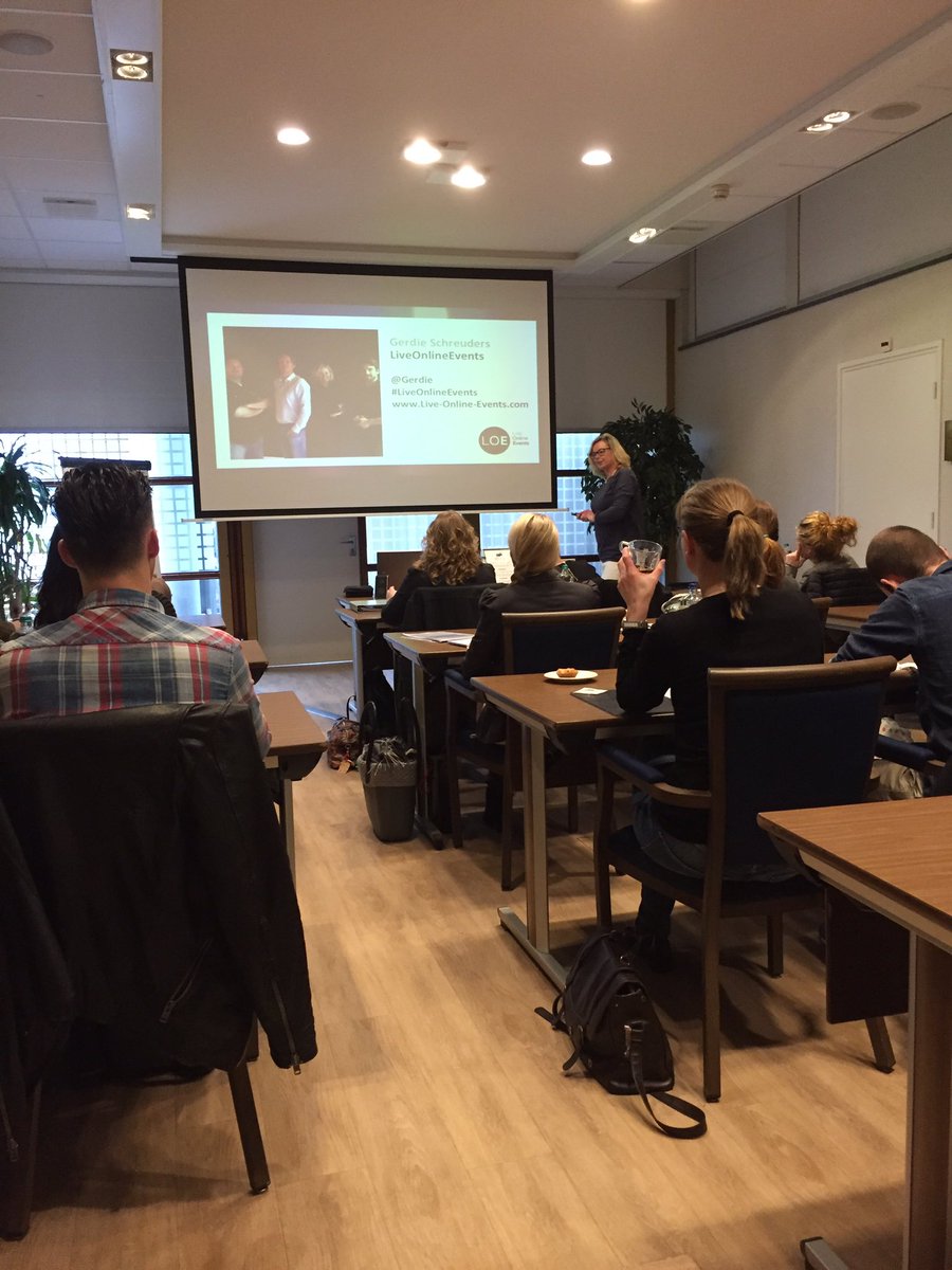 MasterinEM's tweet photo. Hybride Events college door @Gerdie voor de leergang Event Management bij @duinkruidberg #MasterinEM #hybride https://t.co/5wp1qspigV