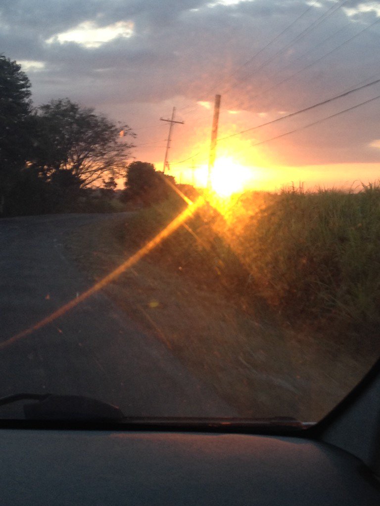 mitch_37's tweet photo. #sunrise
#goingtovito! https://t.co/GxWV3rjUFV