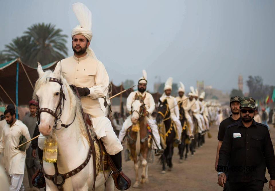 Awan_horse_club's tweet photo. #Sahibzada #Sultan #Bahadar #Aziz #Sahib leading the M H Sultania #Awan #Club.
@SultanBahadarAz
#TentPegging https://t.co/MO8WgzFKRa