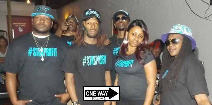 Lucky_IsReaL's tweet photo. #Str8profit #Defjam #sony https://t.co/SC4RvHGJhX