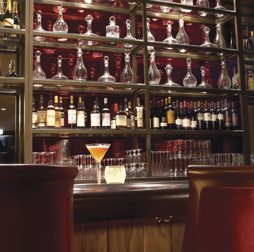 ChariotResort's tweet photo. Unwind in the plush romantic setting of this handsomely-panelled lounge bar at The Tide, Chariot Resort &amp; Spa. https://t.co/bt7DCIuObV