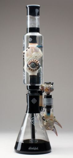 BigBearCannabis's tweet photo. What a #sickglass piece! I love #glassart and if you do to, check out my blog! #massglass

https://t.co/AwTcbOT9qz https://t.co/mLDP3kSboD