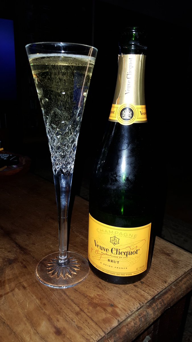 AbelSwordsPR's tweet photo. We are still celebrating my retirement from the US Army after 20 years @LAWineGirl  @VeuveClicquot https://t.co/REauFv90It
