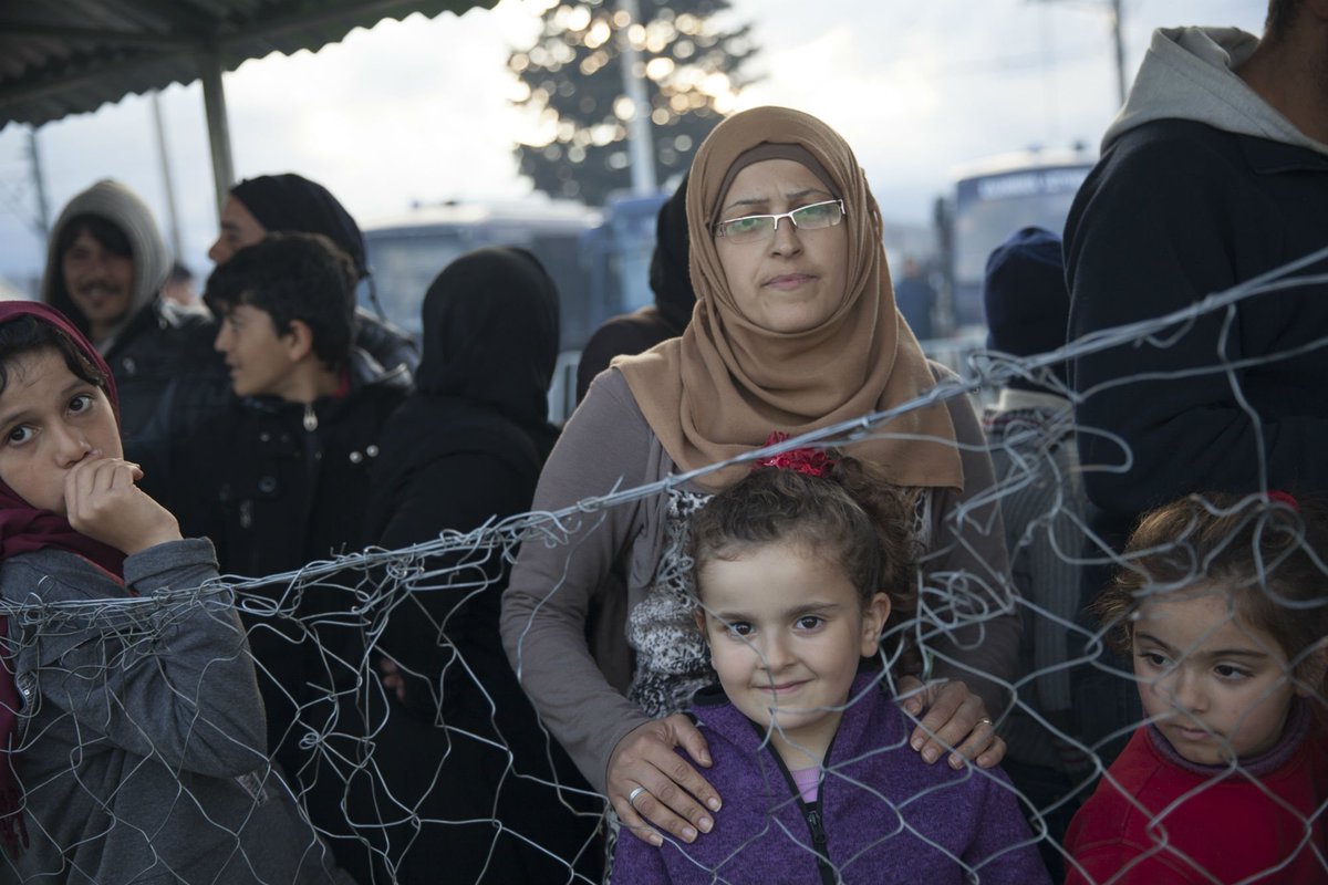 RESCUEorg's tweet image. Forgotten faces in #Idomeni: don't miss our latest @Medium feature, "Stranded Lives." bit.ly/1PBydMr