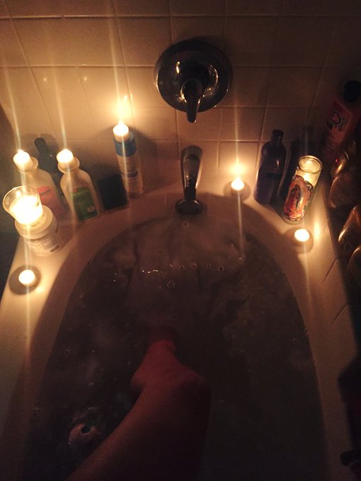 Much needed 🌙 https://t.co/fV1CIgDkvP<a href="/tag/devicebondage"class="tags"><span>#devicebondage</span></a>