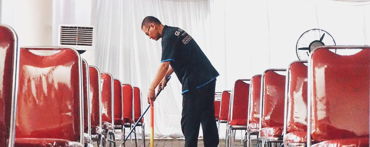 #gocleanindonesia membantu 5 gereja di Jkt dlm persiapan ibadah suci Paskah minggu lalu.

bit.ly/1pWRHXj