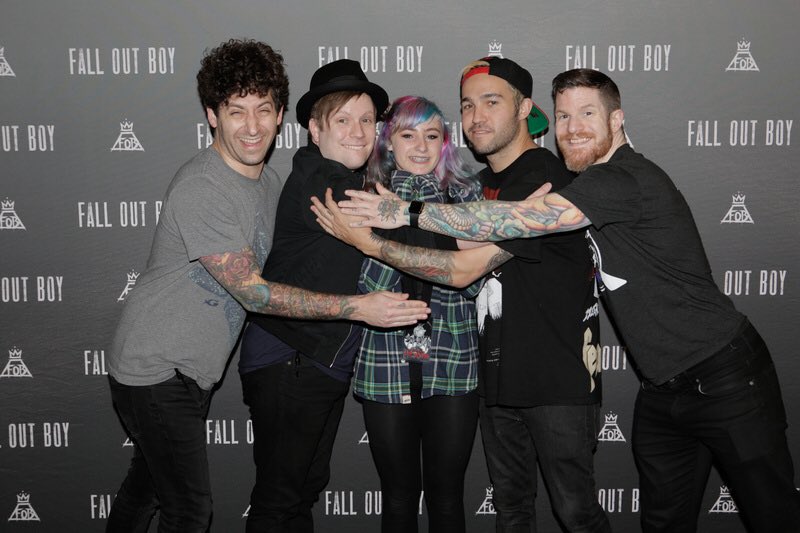 soloxhelp's tweet image. Haven't been on in forever but I met fob and I thought that's worth sharing