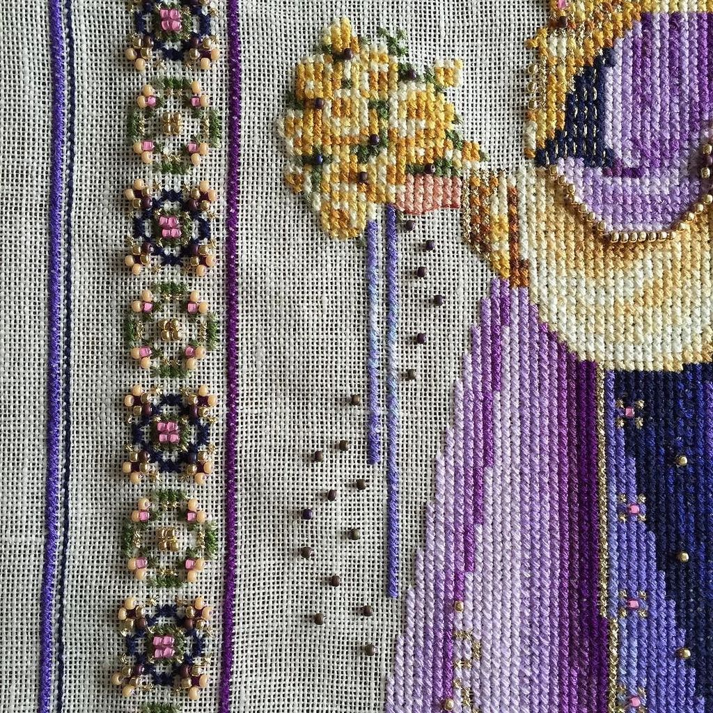 password_quilt's tweet image. 💐 || #crossstitch #celticladies #celticspring