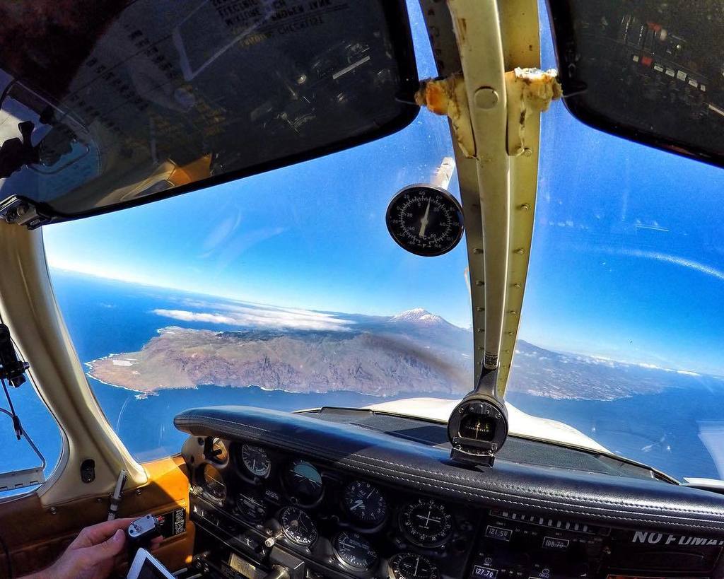 DeltaBravo33's tweet photo. Instagram : by stani320 - With Tenerife in sight #teide #tenerife #teneriffa #canarias #canaries #island #canaryisl… https://t.co/hWWC3Rv330