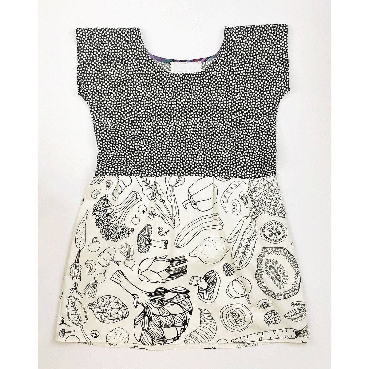 wearMaterial's tweet photo. Very veggie.
#mixprint #eatyourveggies #ootd #oneofakind #handmade #dress #atx #austinstyle #shopsmall #ss16 https://t.co/64UbAegHhu