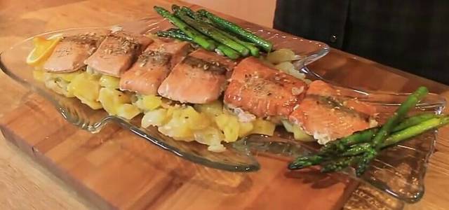 cookpadrecetas's tweet image. Fácil y perfecto para comer pescado al horno ¡¡hoy salmón!! cookpad.com/es/buscar/salm… #recetasdecocina #cocina