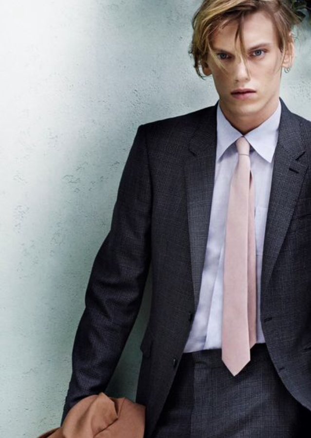 チョモ男 على تويتر ジャニーズの優馬くんって人 Rtで画像回ってくるたびいつもどっかで似た人見たことあるってなるんだけど この海外俳優 さんだ ちょいツリ目よね 名前は覚えてない なんか 覚えにくい名前だった T Co Qtm9jscujo