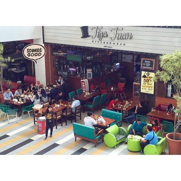 Maksi enak di mall skrg jgn takut mahal, Tiga Tuan Sutos <a href="/sutossurabaya/">Townsquare Surabaya</a> diskon 50% utk semua makanan dr jam 10 sd 17