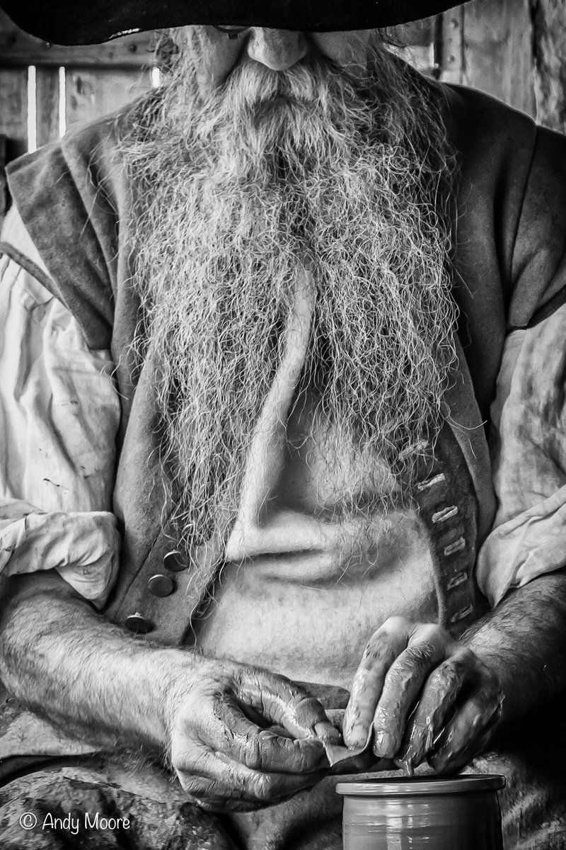Potter demonstrating his trade as done in the 17th Century. Working at Little Woodham, #Gosport. <a href="/_LittleWoodies/">Little Woodham Living History Village</a>