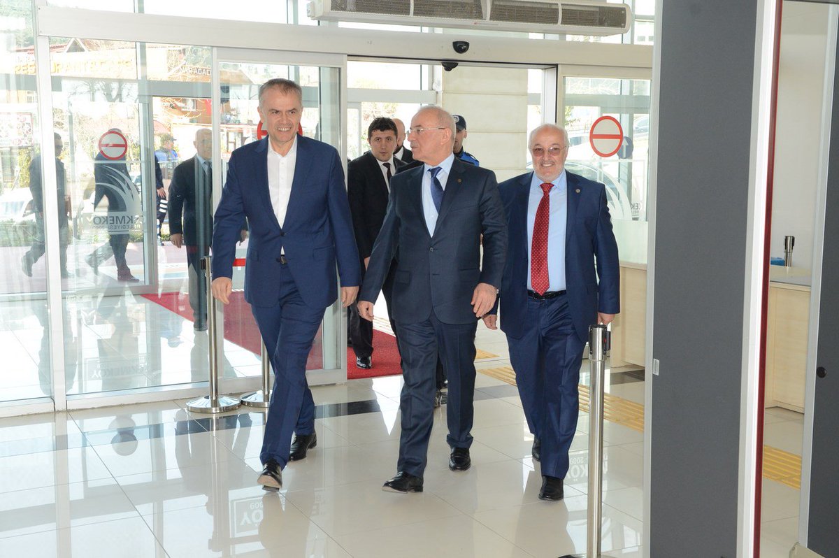AhmettPoyraz's tweet photo. T.C.Cumhurbaşkanlığı Genel Sekreteri Fahri KASIRGA ve RTE Ünv. Geliştirme Vakfı Başkanı Nusret BAYRAKTAR misafirimiz https://t.co/pUt3iFbj4k